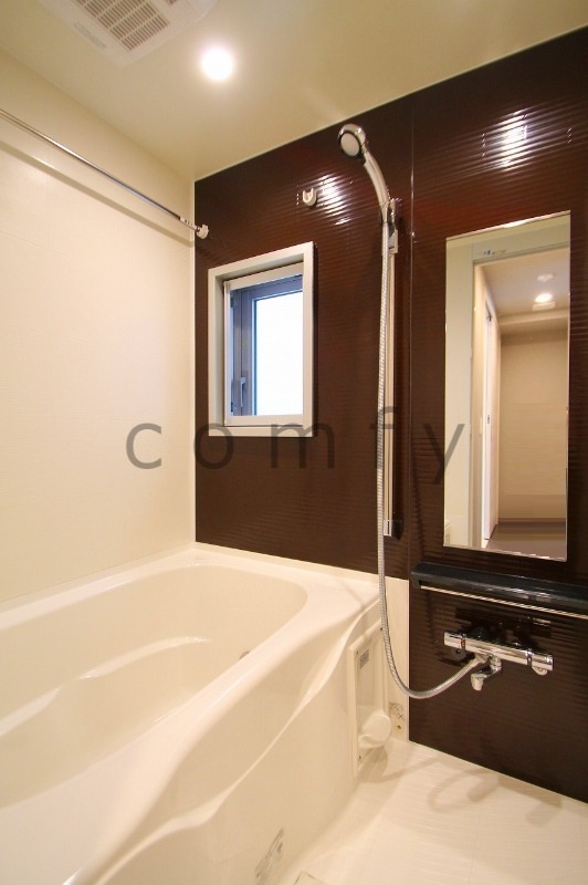 バス・シャワールーム　バスルーム