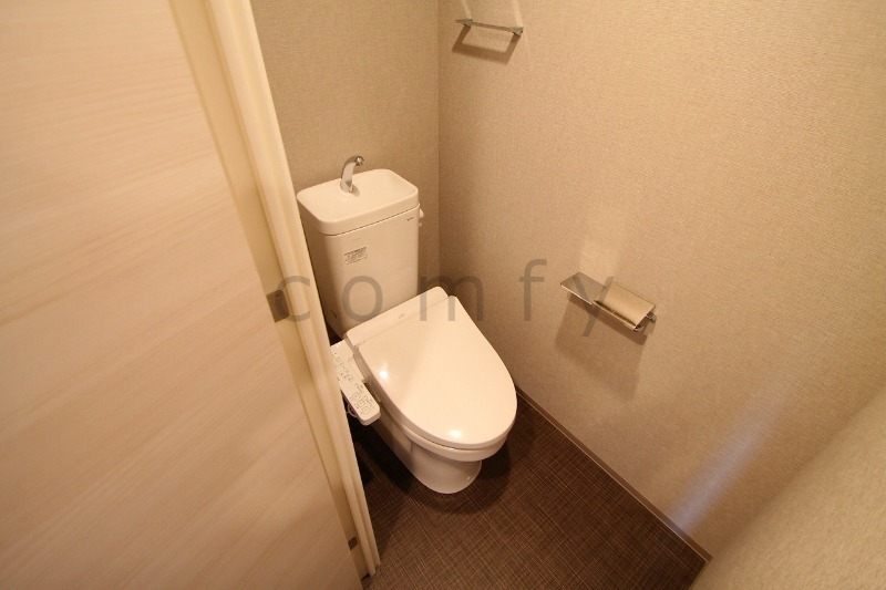 トイレ　ウォシュレット付きトイレ