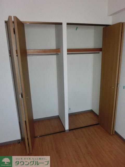 収納　クローゼット（クリーニング前）