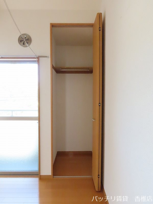収納　別号室写真の為、現況を優先致します。