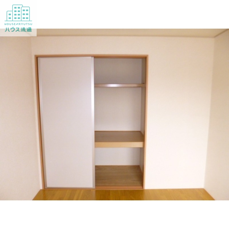 収納　※反転タイプのお写真です