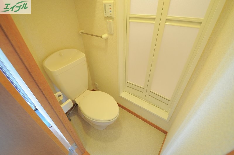 トイレ　※写真と現状が異なる場合は現状を優先