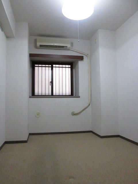 その他部屋・スペース　使い勝手のいい寝室です