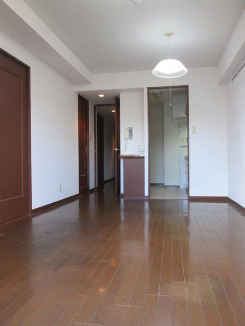 居室・リビング　８．７帖のお部屋です