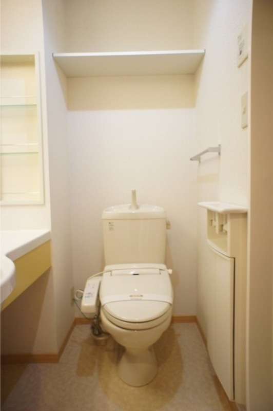 トイレ　図面と現状に相違がある場合には現状を優先