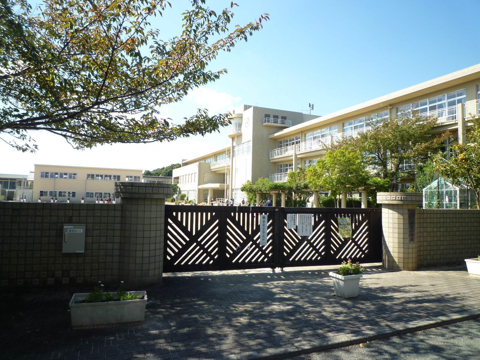 小学校　山手小学校（小学校）まで1200m