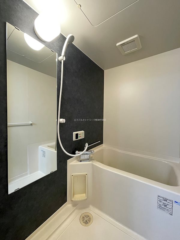 バス・シャワールーム　306号室参考写真