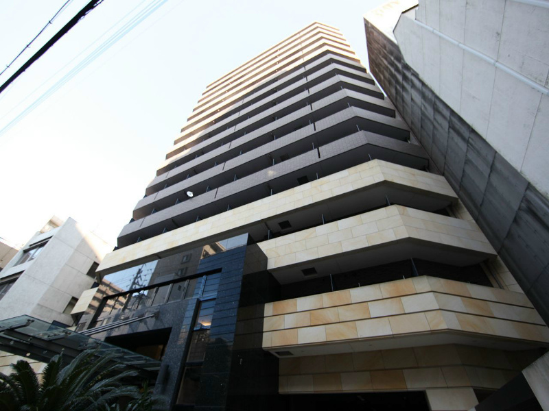 建物外観　外観　オートロック防犯カメラ　宅配ボックス付