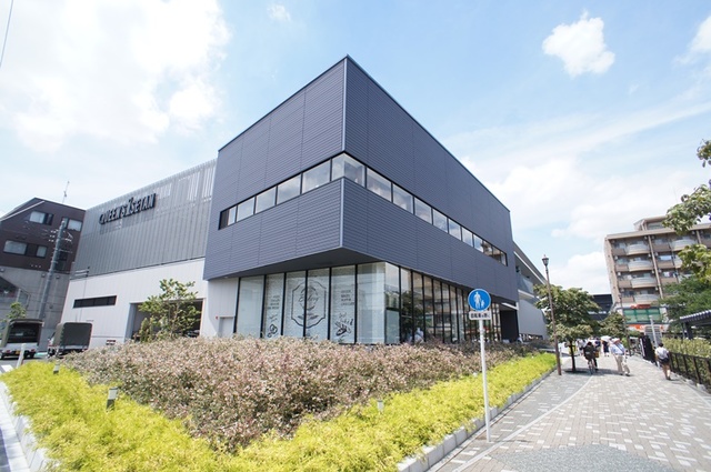 スーパー　クイーンズ伊勢丹仙川店（スーパー）まで459m