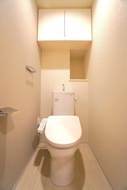 トイレ　※写真は同タイプ住戸です。