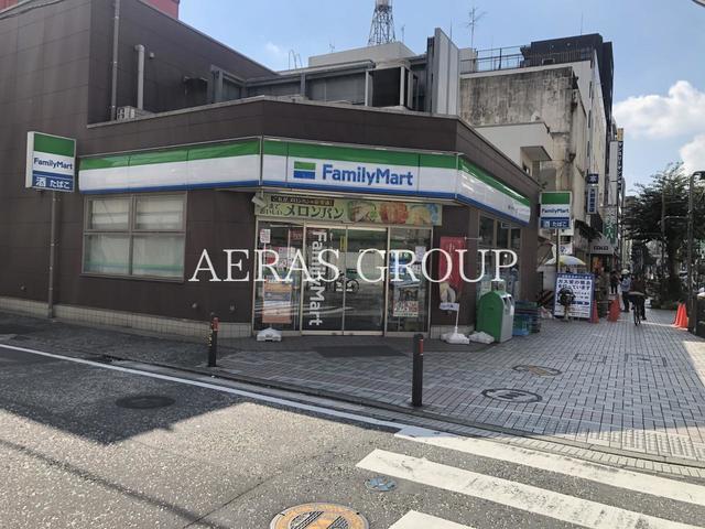 コンビニ　ファミリーマート 横浜イセザキモール店（コンビニ）まで104m
