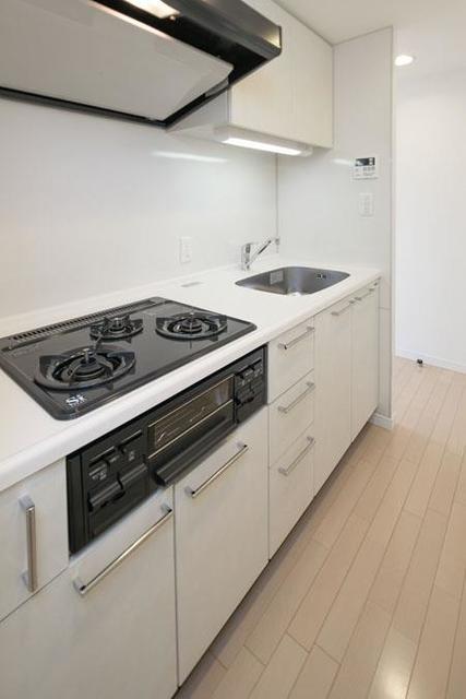 キッチン　※写真は同タイプ住戸です。