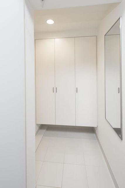 玄関　※写真は同タイプ住戸です。