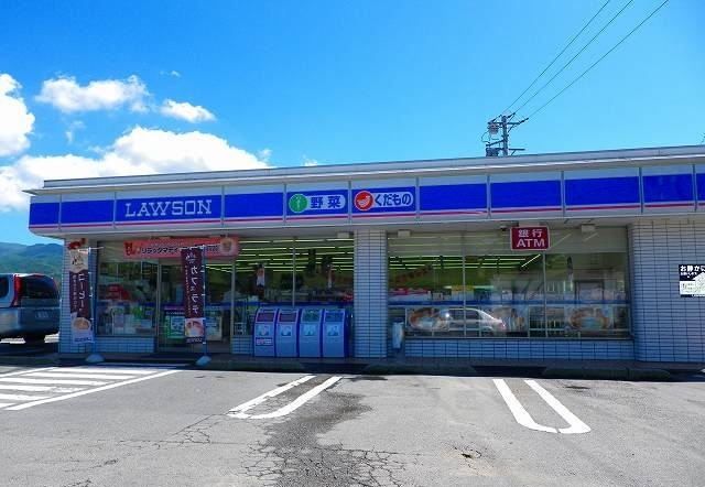 コンビニ　ローソン裾野平松南店（コンビニ）まで750m
