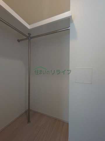 収納　コンフォリア東新宿