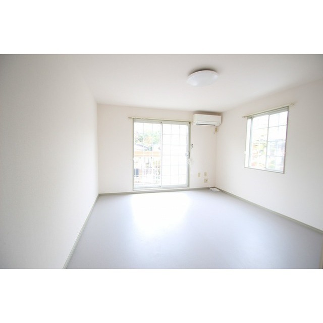 居室・リビング　かど・２面採光