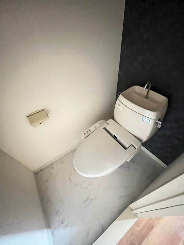 トイレ　コンパクトで使いやすいトイレです