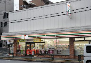 コンビニ　セブンイレブン文京千石1丁目店（コンビニ）まで60m