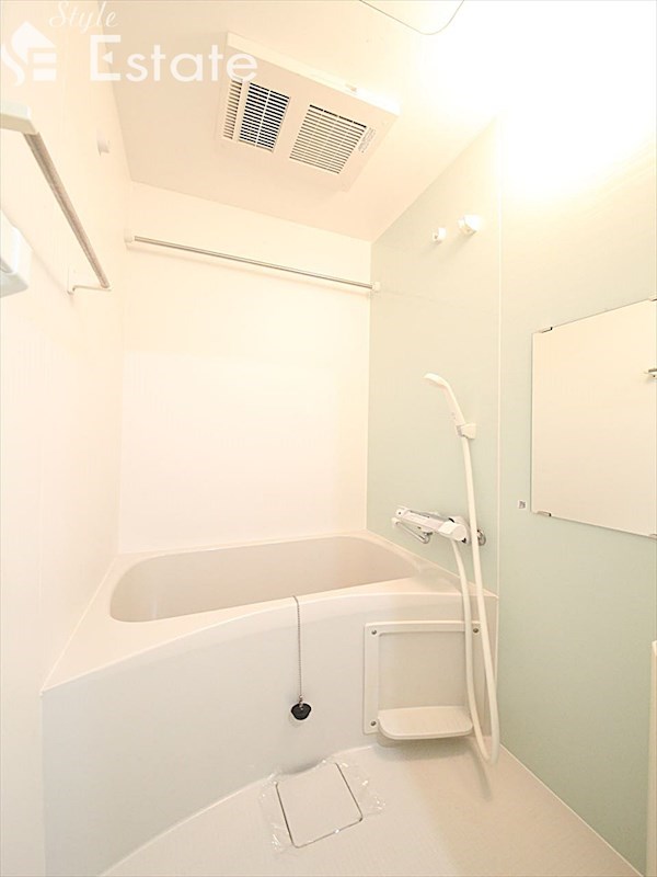 バス・シャワールーム　バスルーム