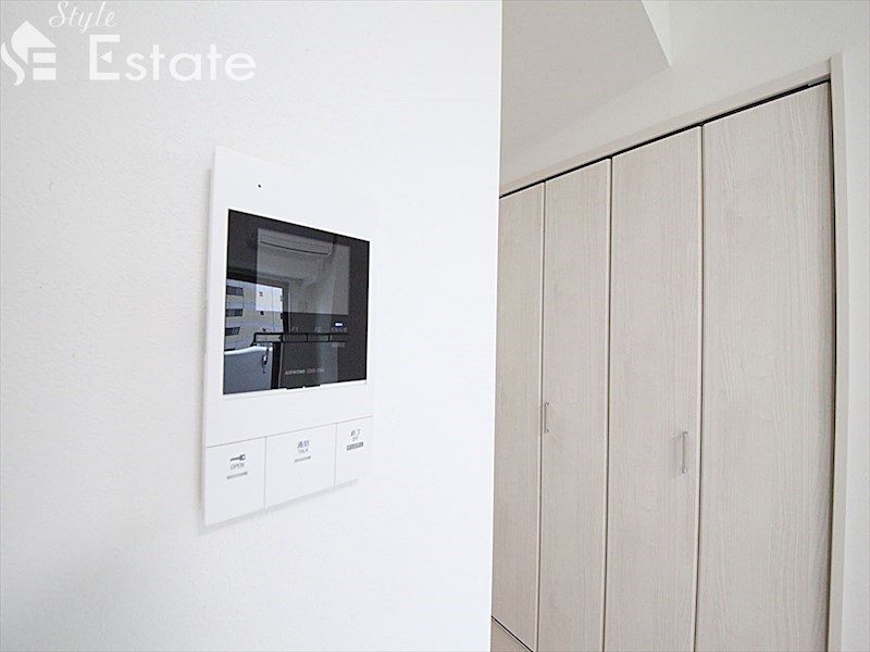 セキュリティ　モニター付きインターホン