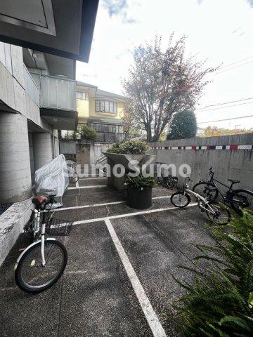 駐車場　駐車スペースもあります