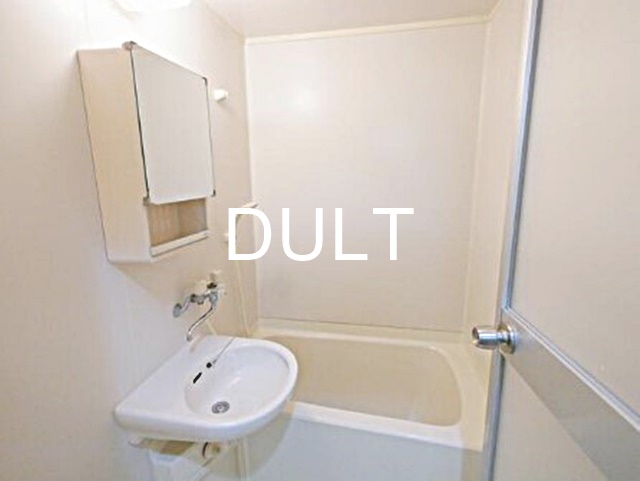 バス・シャワールーム　バスルームです。