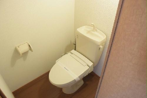 トイレ　温水洗浄便座で快適♪