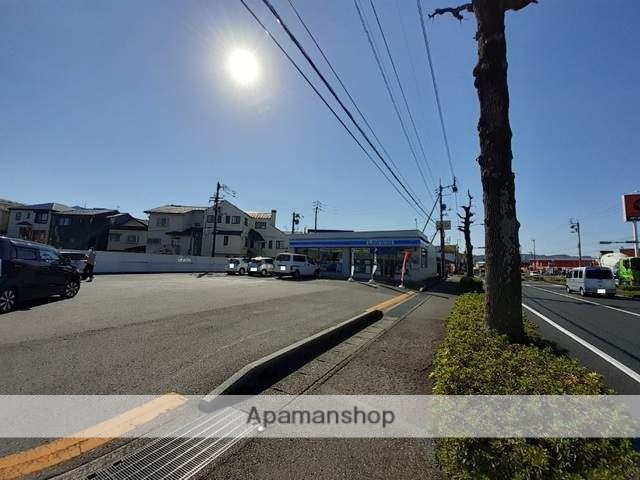 コンビニ　ローソン高知鴨部店（コンビニ）まで603m