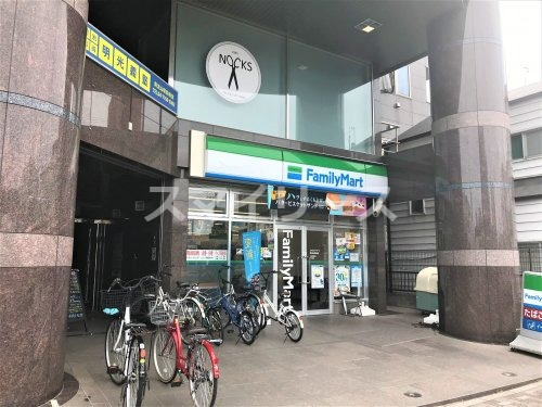 コンビニ　ファミリーマート 南流山駅前店（コンビニ）まで527m