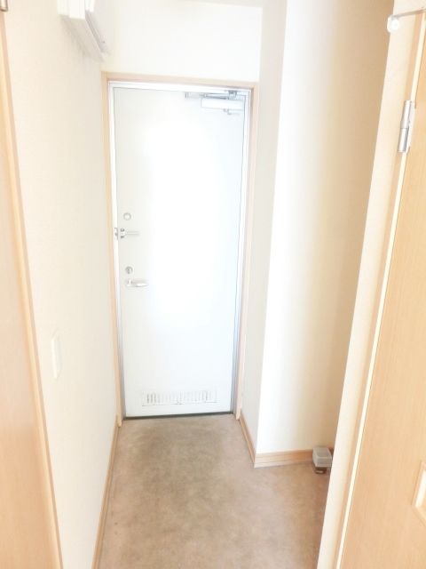 玄関　シューズボックス付きの玄関です