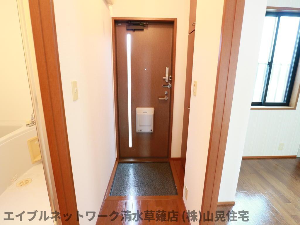 玄関　シンプルで使いやすい玄関です
