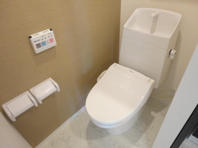 トイレ　トイレ