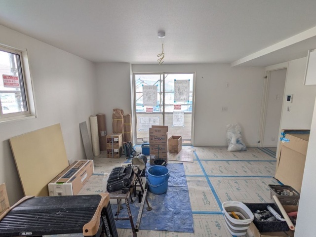 居室・リビング　工事中