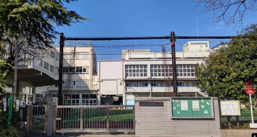 小学校　文京区立駕籠町小学校（小学校）まで730m
