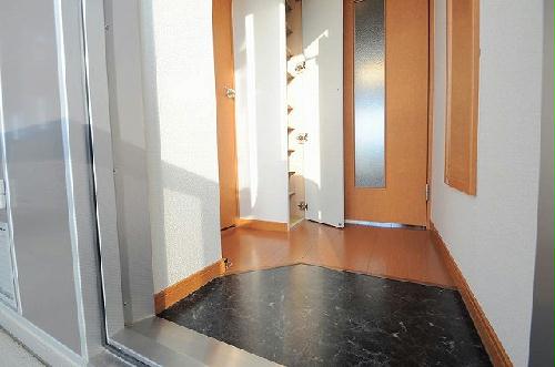 玄関　シューズボックス有り。