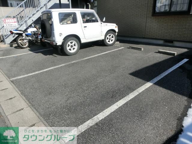 駐車場　敷地内駐車場