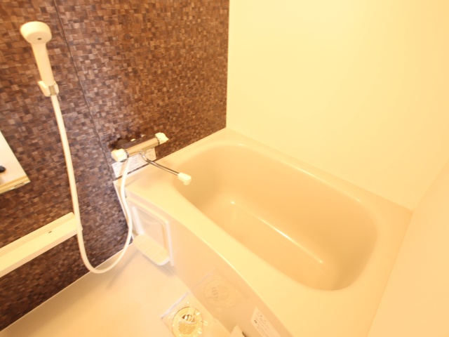 バス・シャワールーム　※別室の参考写真の為、現況優先です。