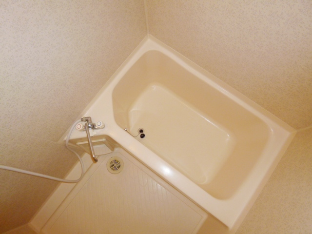 バス・シャワールーム　清潔感のある浴室です♪