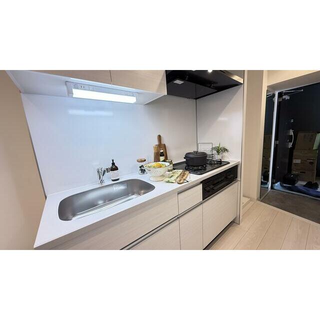 キッチン　室内写真にある家具・小物は入居時に撤去いたします。