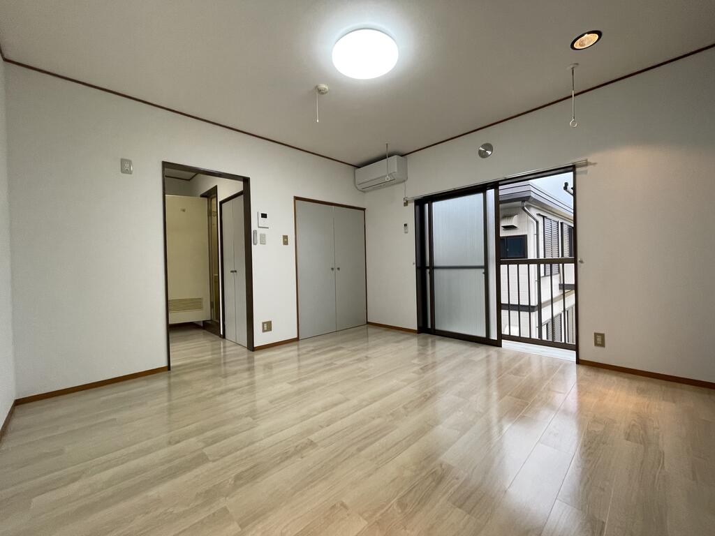 居室・リビング　前回募集写真。