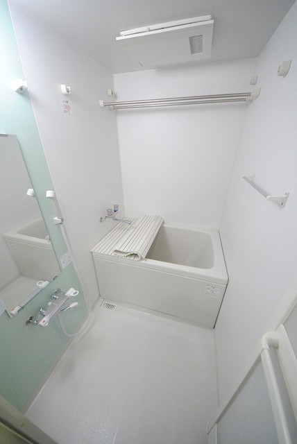 バス・シャワールーム　写真は４０３号室