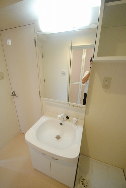 洗面設備　写真は２０３号室