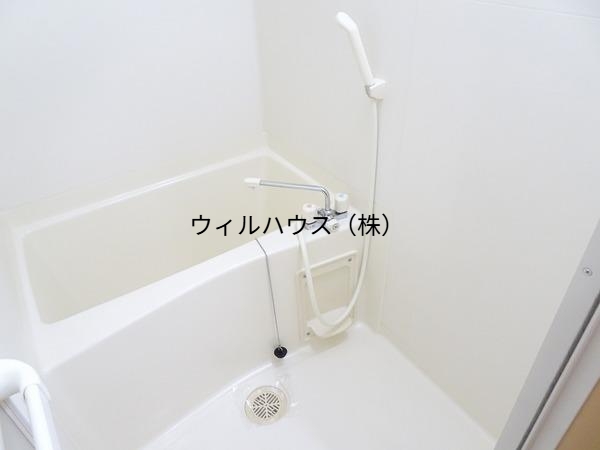 バス・シャワールーム　キレイな浴室です！