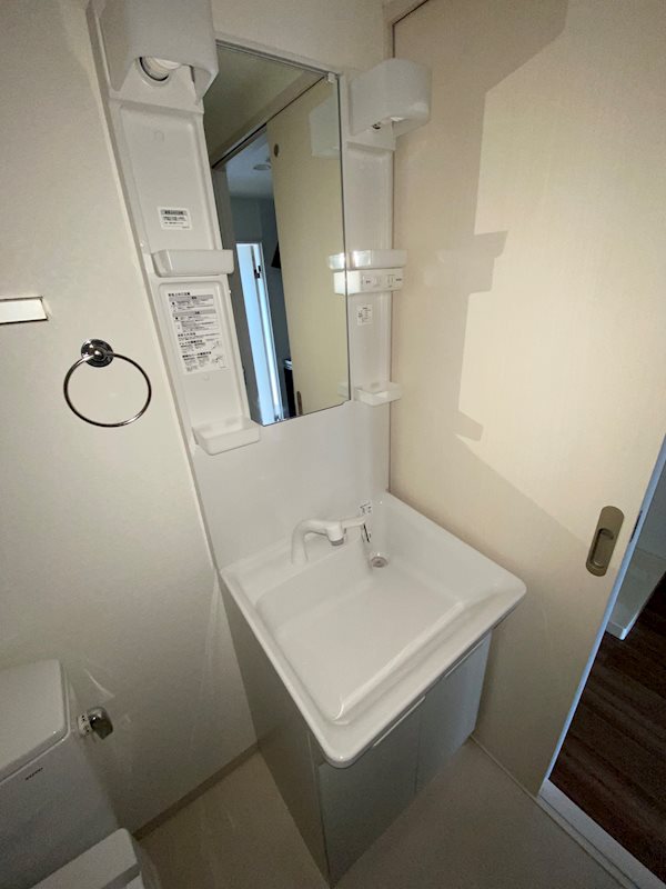 洗面設備　※別のお部屋のお写真です。御参考までに。