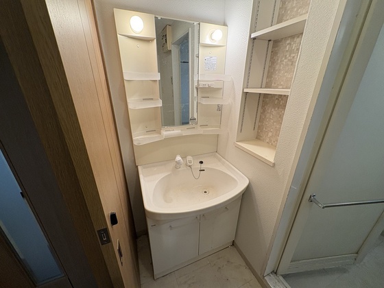 洗面設備　※別部屋の写真です