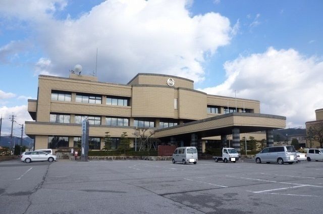 役所　長浜市役所浅井支所（役所）まで350m