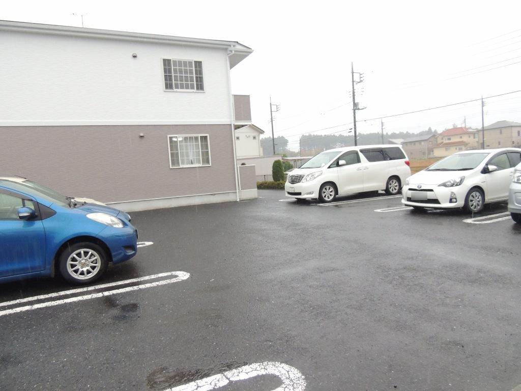 駐車場　駐車場