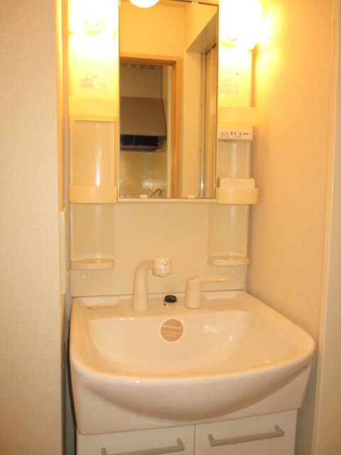 洗面設備　洗髪洗面化粧台