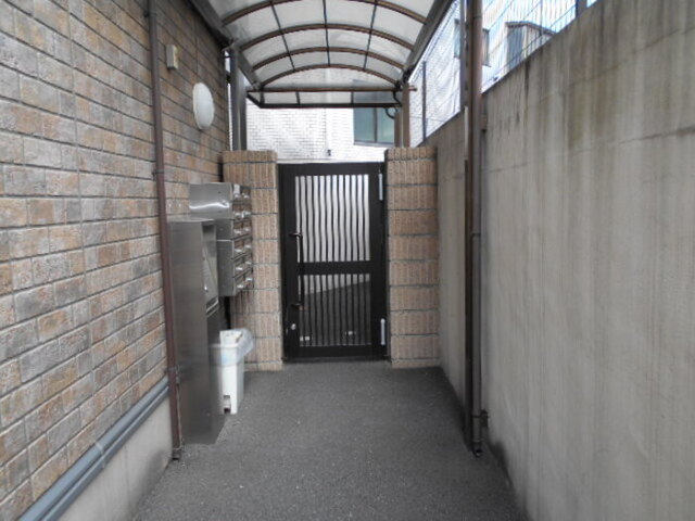 エントランス　エントランス