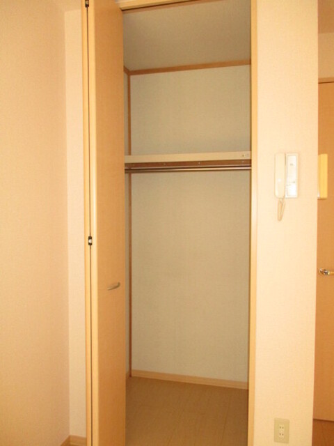 収納　クローゼット